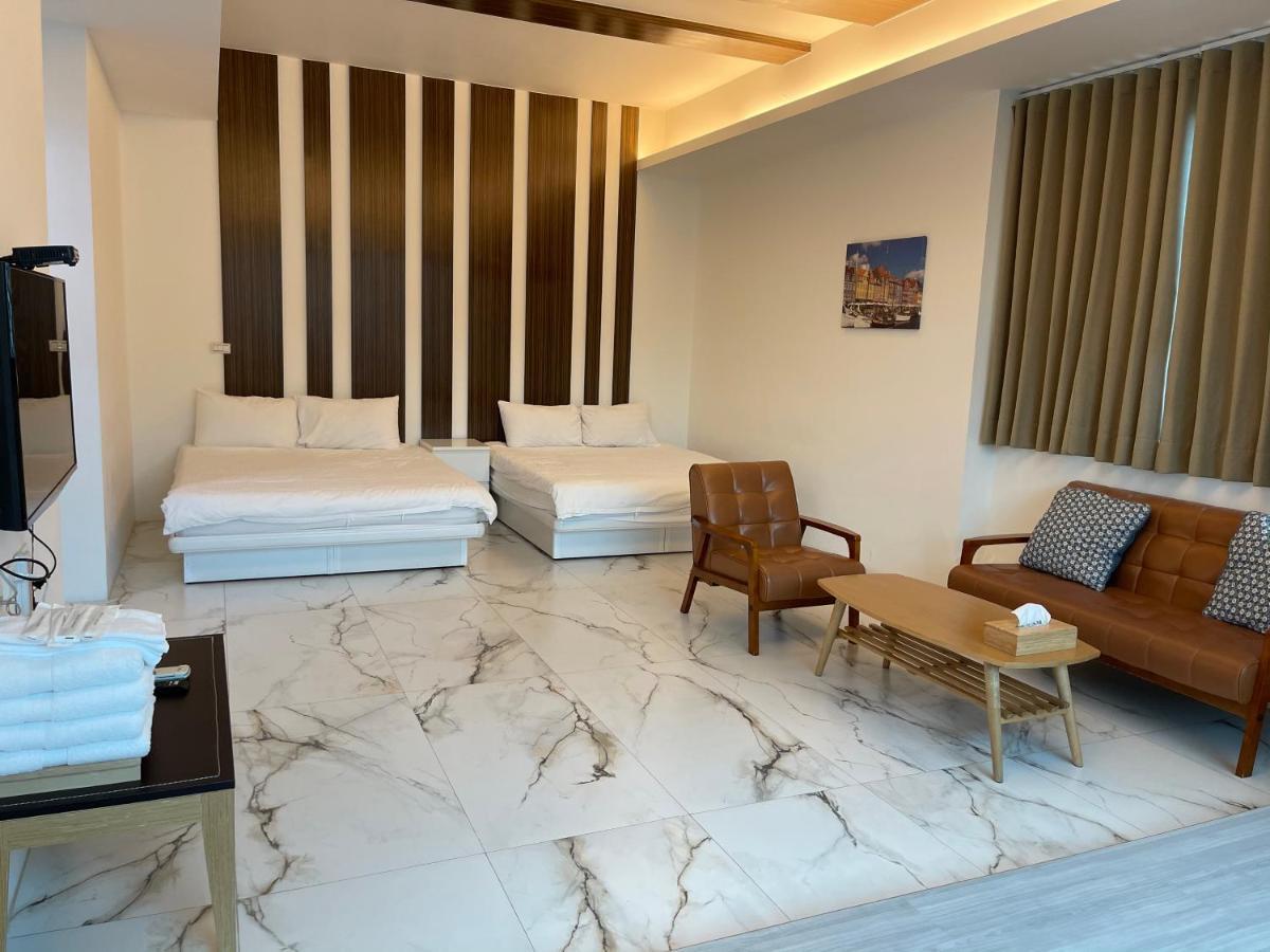 Fun Holiday Family Hostel تاينان المظهر الخارجي الصورة