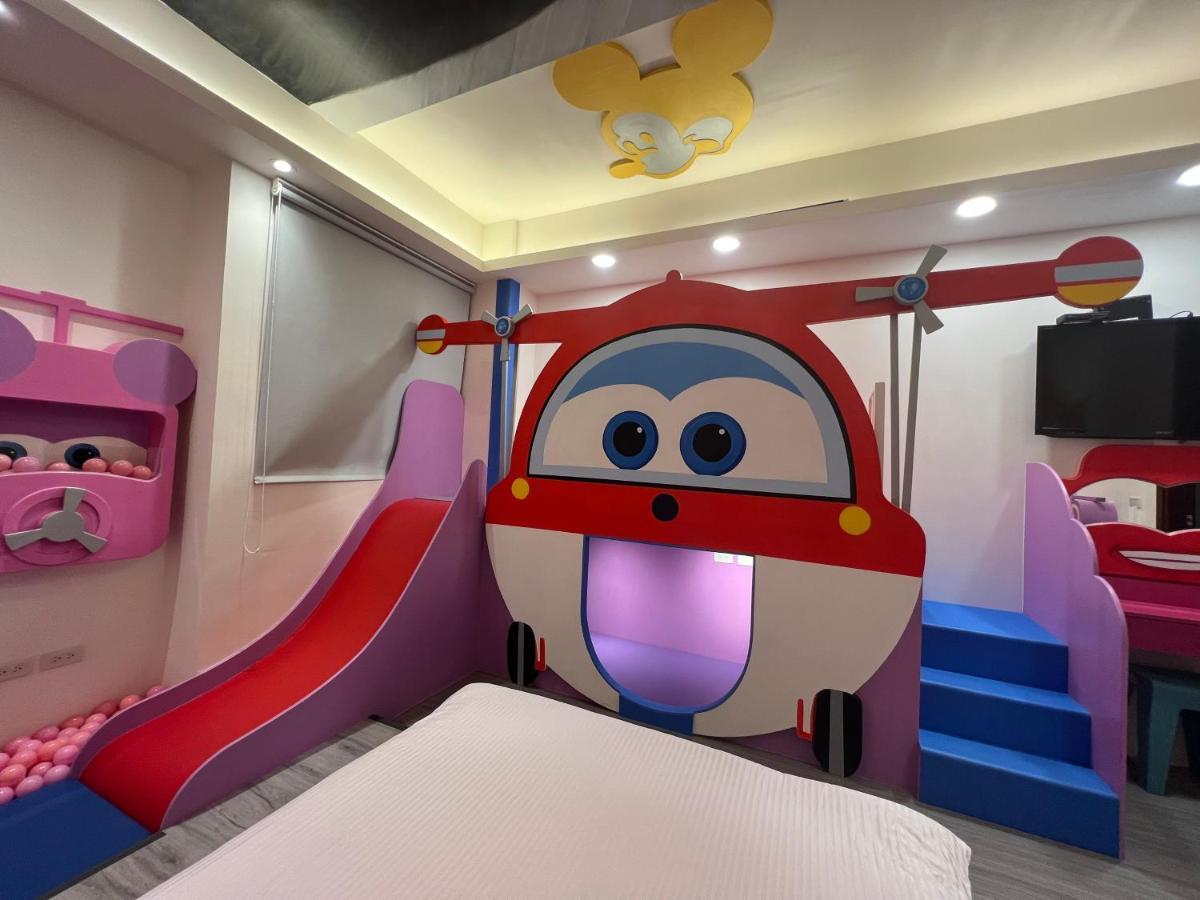 Fun Holiday Family Hostel تاينان المظهر الخارجي الصورة