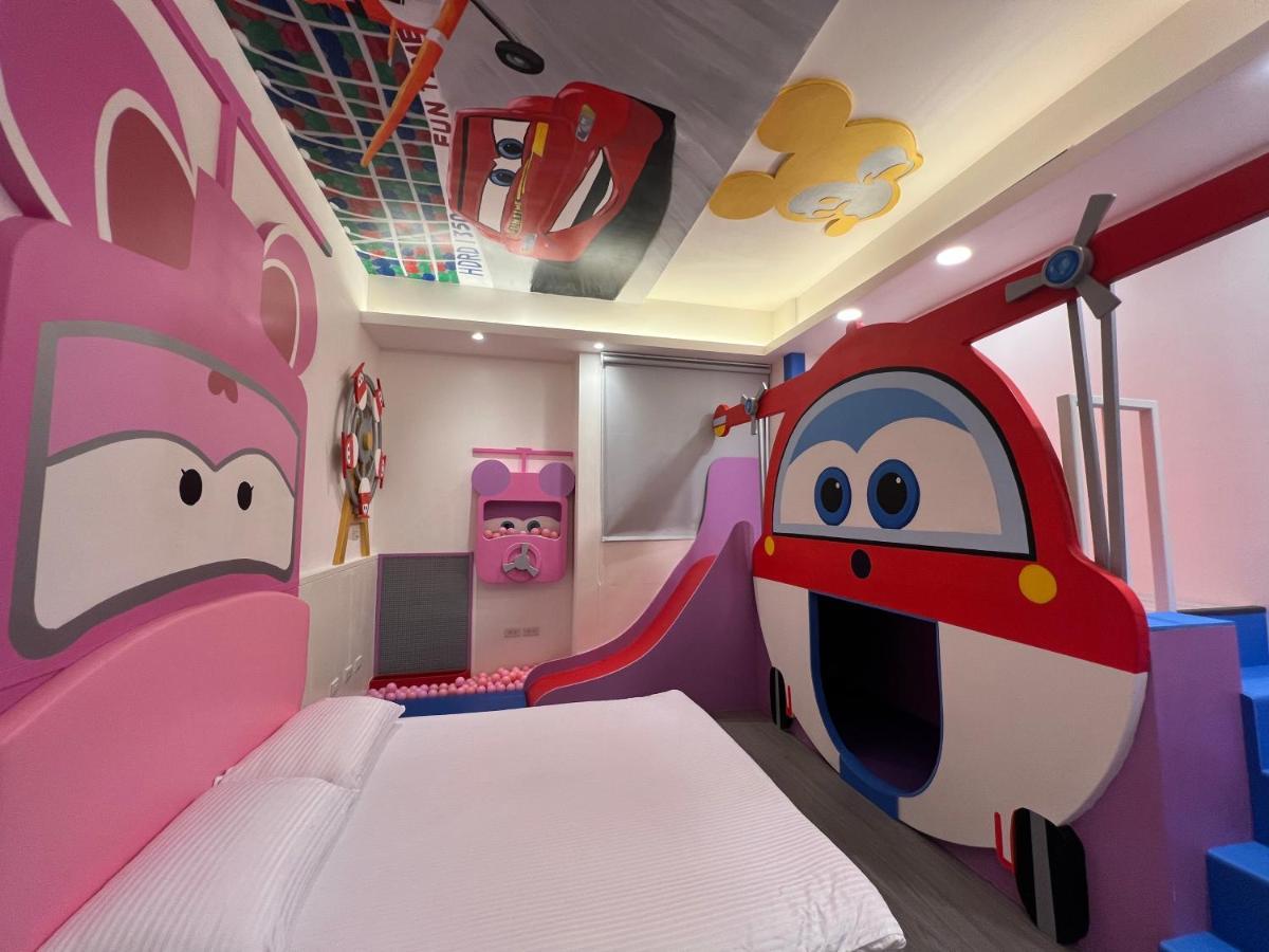Fun Holiday Family Hostel تاينان المظهر الخارجي الصورة